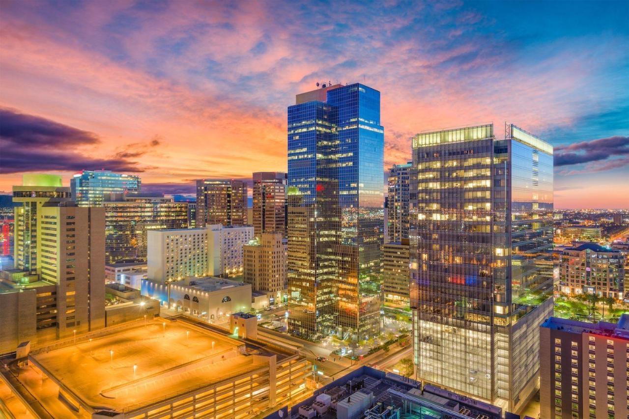 Couples Getaway Highrise Dwntown Phx Skyline Views Apartment Phoenix Ngoại thất bức ảnh