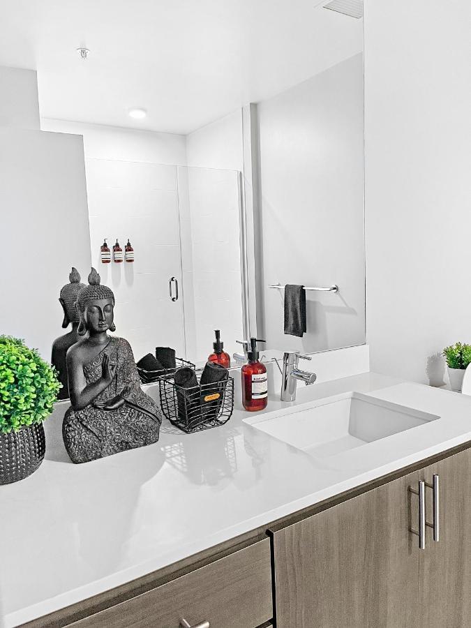 Couples Getaway Highrise Dwntown Phx Skyline Views Apartment Phoenix Ngoại thất bức ảnh