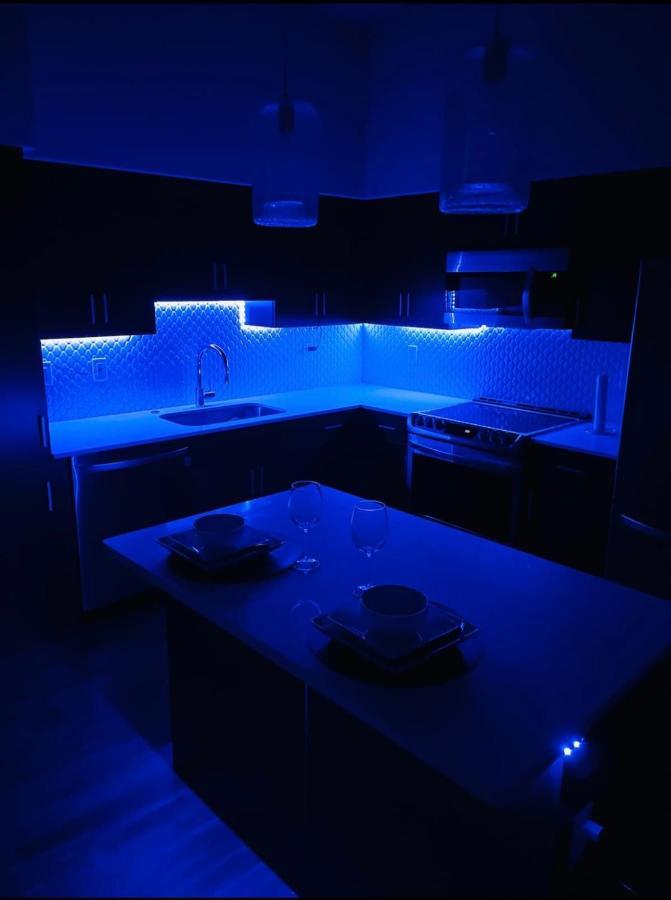 Couples Getaway Highrise Dwntown Phx Skyline Views Apartment Phoenix Ngoại thất bức ảnh